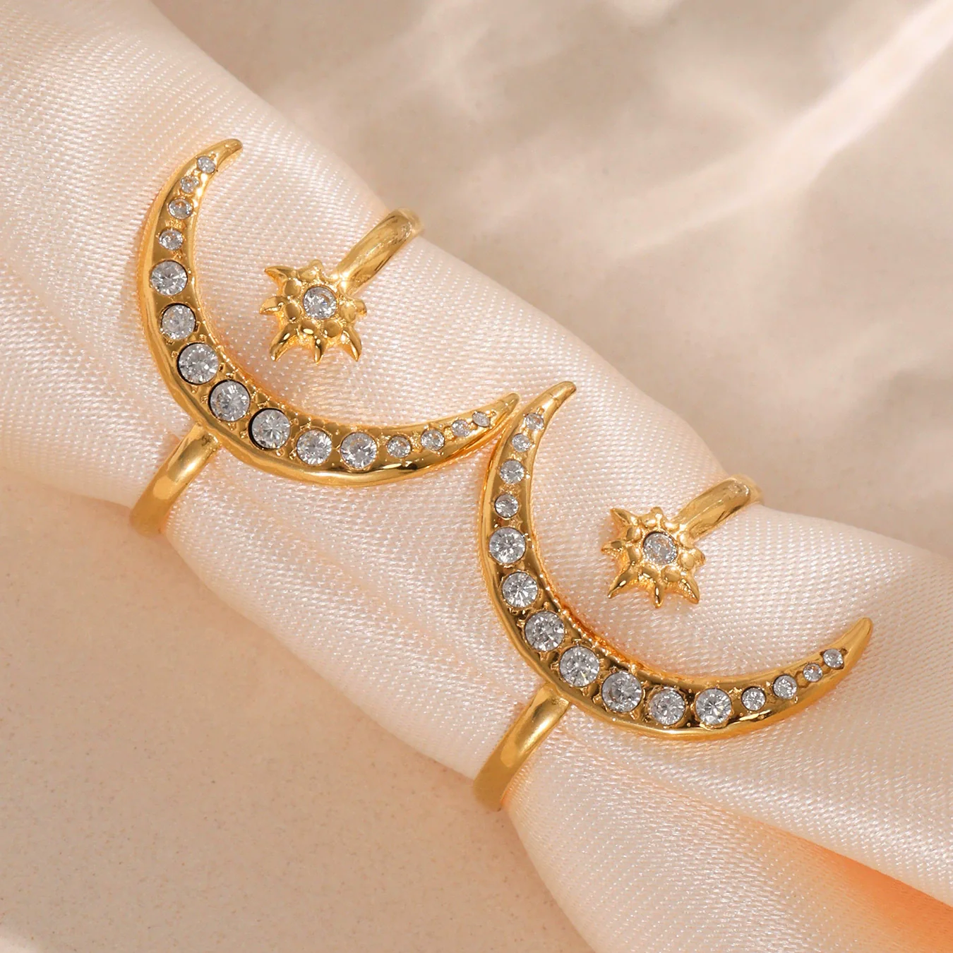 Wholesale Women's Fashion Geometric Stainless Steel Electroplated Ferris Wheel Moon Goddess Opening Adjustment Ring - Image 2
