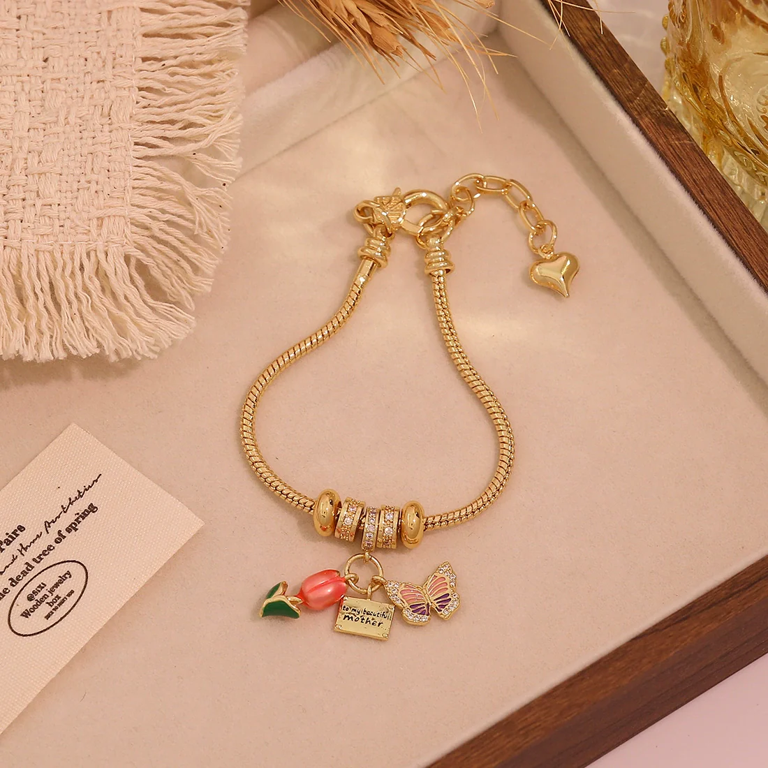 Wholesale Women's Fashion Gold Plated Copper Flower Butterfly Pendant Bracelet With Real Gold Plating - Image 3