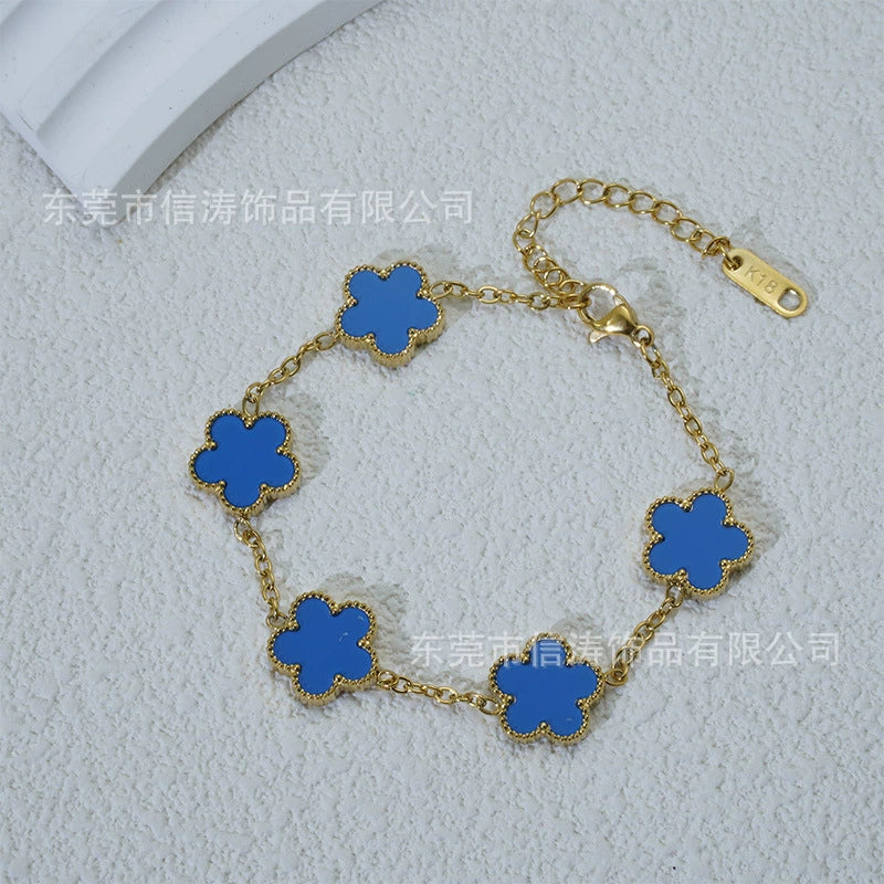 Wholesale Women's Fashion Luxury Vacuumplated 18K Titanium Steel Clover Flower Bracelet - Image 10