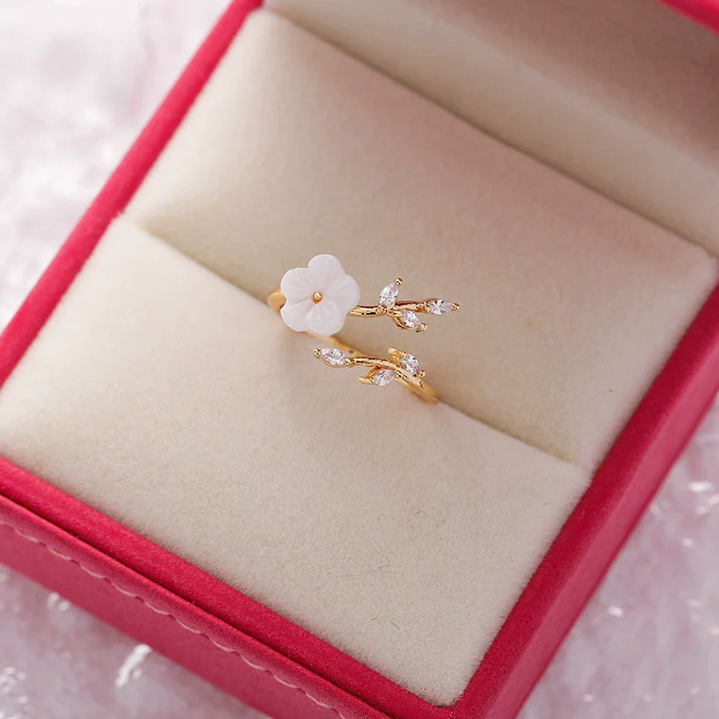 Wholesale Women's Fashion Natural Copper Flower Ring With Geometric Styling And Electroplating Treatment - Image 12