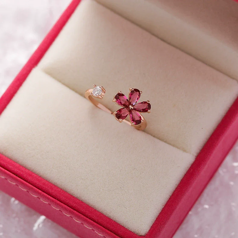 Wholesale Women's Fashion Natural Copper Flower Ring With Geometric Styling And Electroplating Treatment - Image 8
