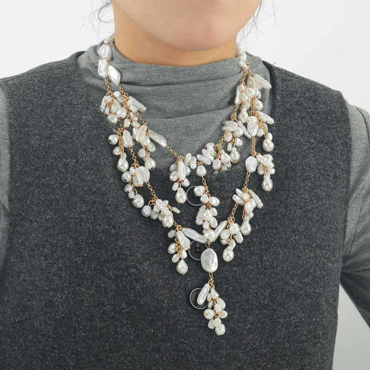 Wholesale Women's Fashion Necklace With Imitation Pearls And Mixed Gemstone Setting Geometric Pendant Manual Design