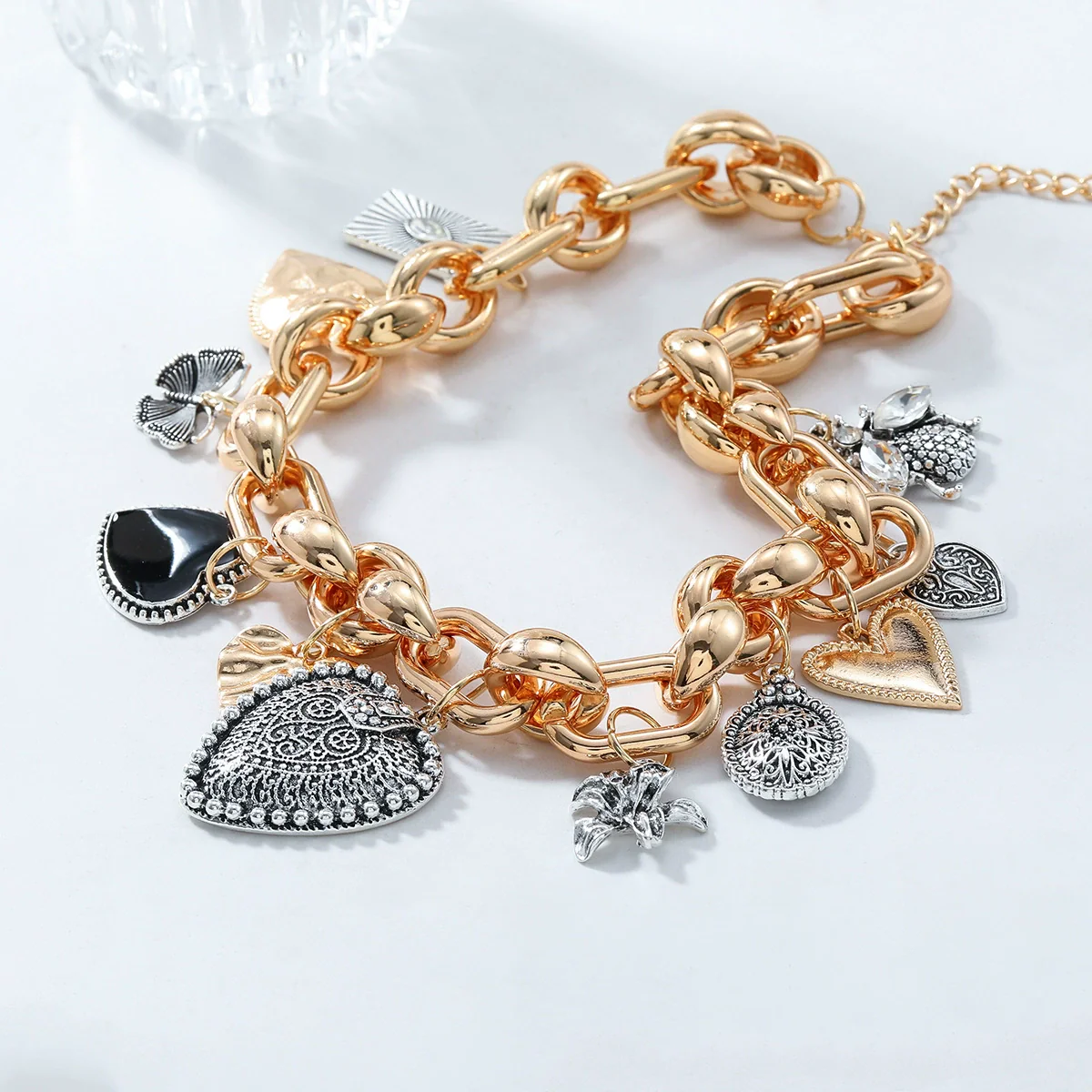 Wholesale Women's Fashion Ol Zinc Alloy Heart Shape Electroplated Multi Layer Love Clavicle Necklace - Image 4