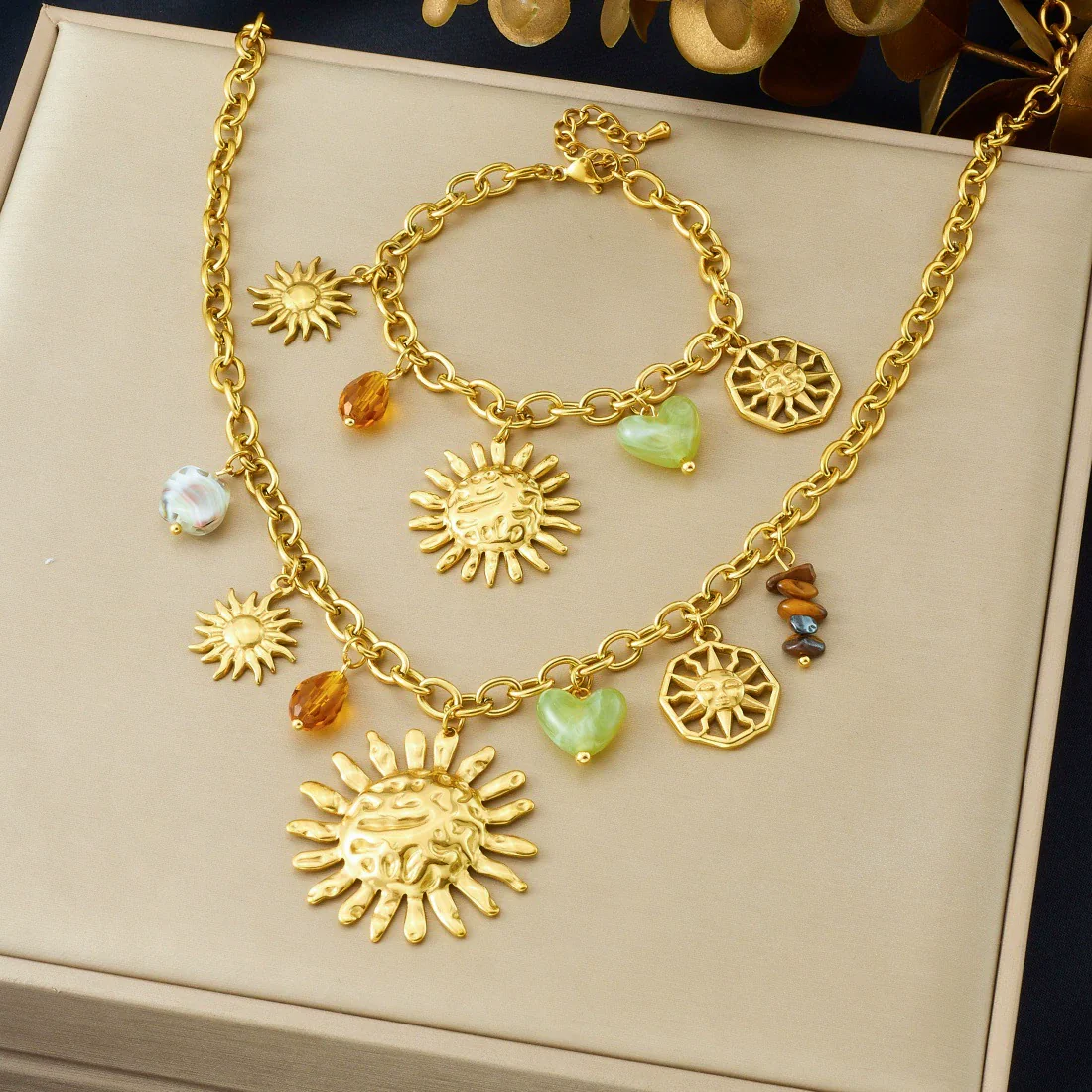 Wholesale Women's Fashion Plants And Flowers Pattern Heart Pendant Stainless Steel Electroplated Jewelry Set With O Word Chain