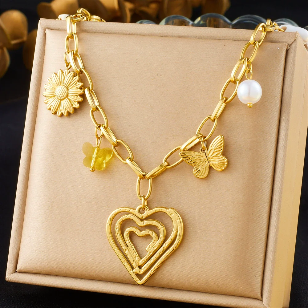 Wholesale Women's Fashion Retro Exaggerated Gold Electroplated Stainless Steel Chain Necklace With Star And Heart Elements - Image 16