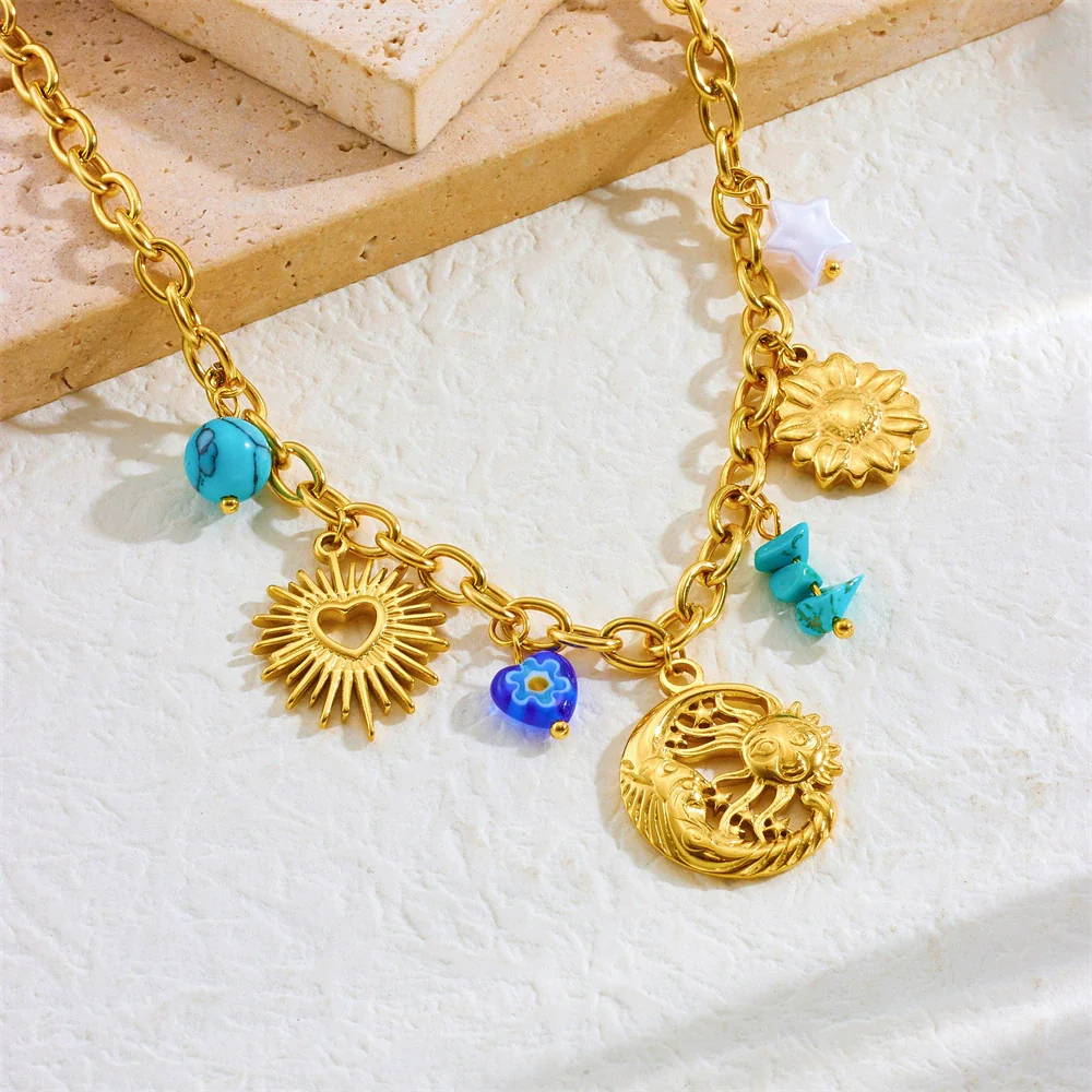 Wholesale Women's Fashion Retro Exaggerated Gold Electroplated Stainless Steel Chain Necklace With Star And Heart Elements - Image 2