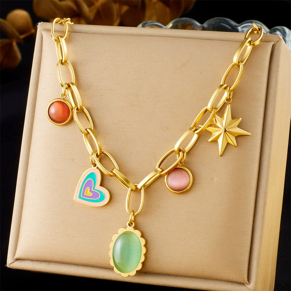 Wholesale Women's Fashion Retro Exaggerated Heart Shape Stainless Steel Electroplated Necklace Jewelry - Image 10