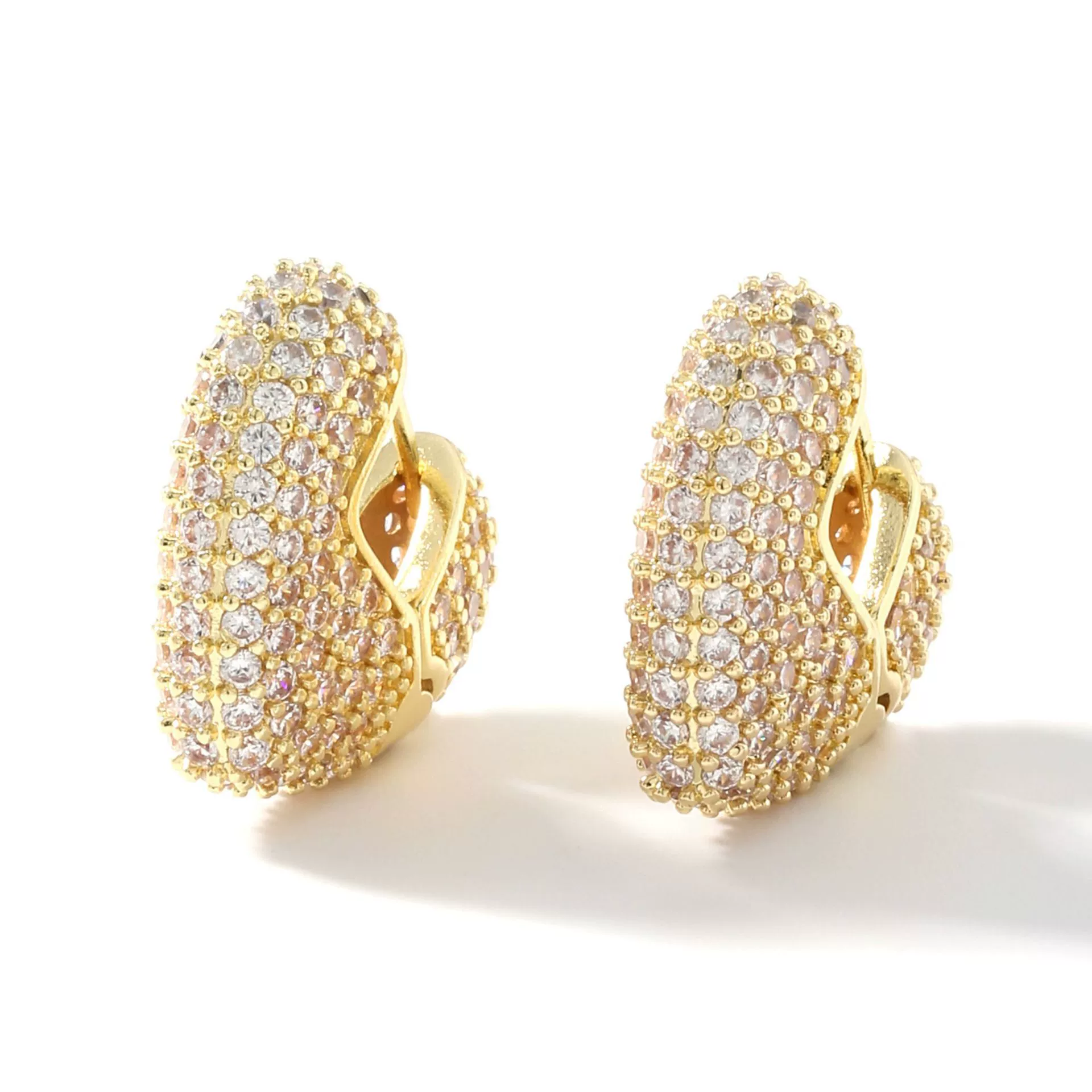 Wholesale Women's Fashion Retro Heart Shape Copper Inlaid Zircon Electroplated Earrings - Image 5