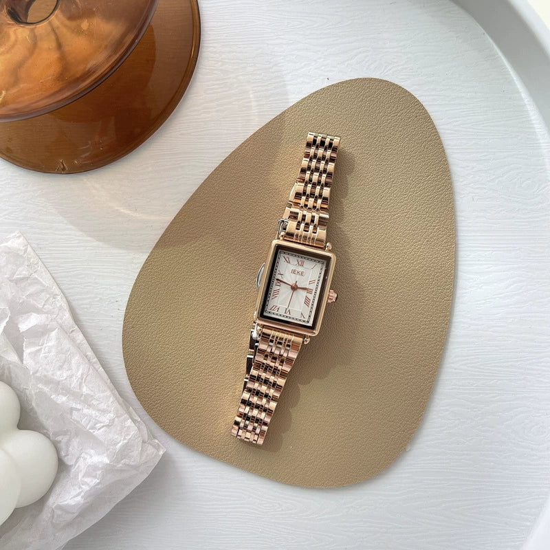 Wholesale Women's Fashion Retro Quartz Watch With Alloy Case And Steel Strip Band - Image 5