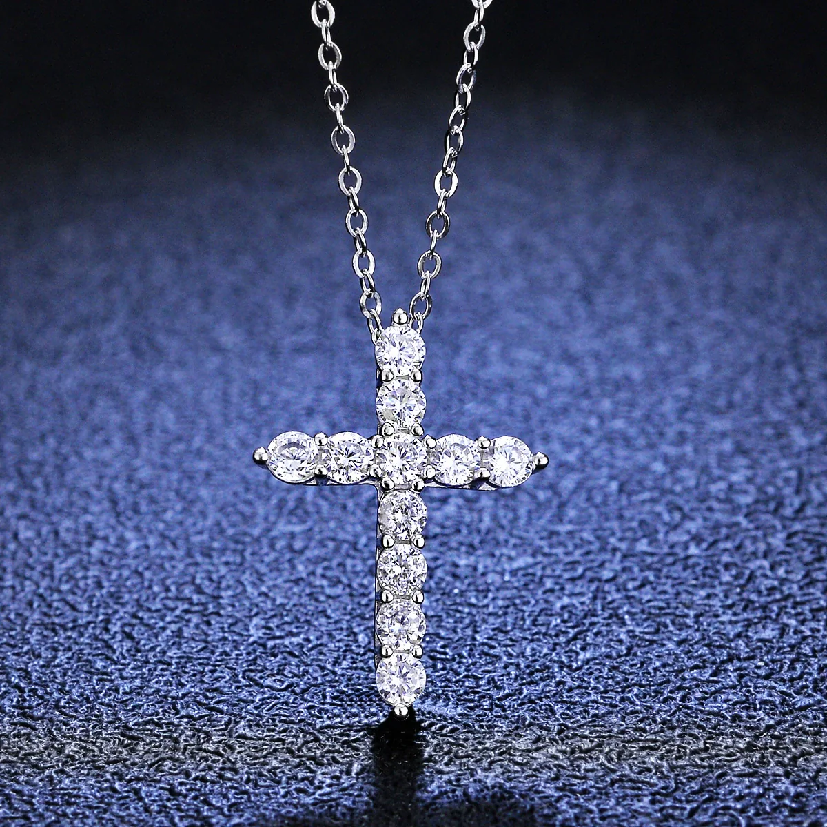 Wholesale Women's Fashion Silver 925 Sterling Pendant Necklace With Geometric Cross And Moissanite Design
