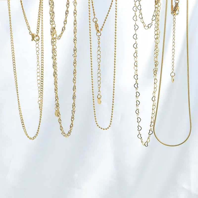 Wholesale Women's Fashion Stainless Steel Goldplated Leaf Jewelry Clavicle Chain - Image 3