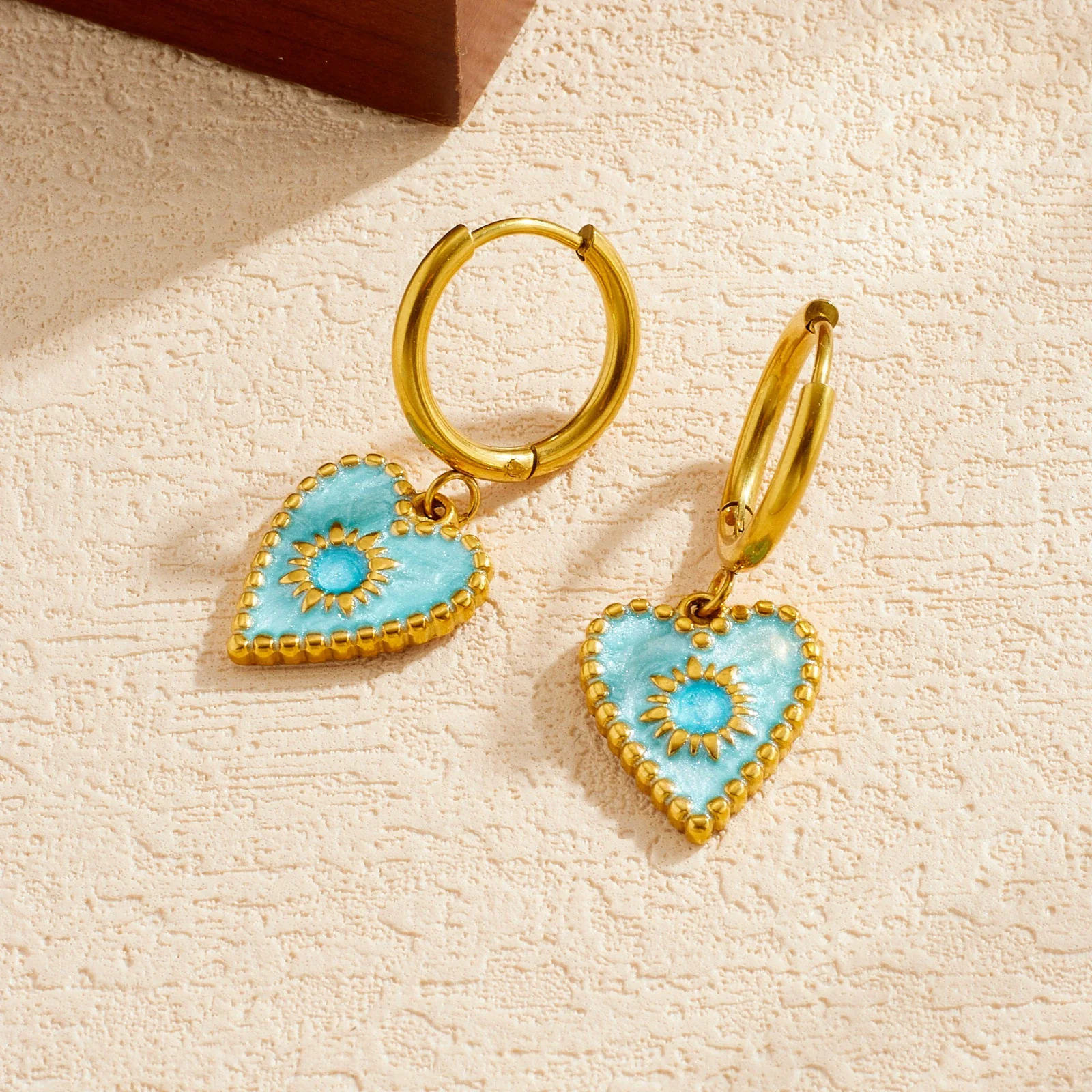 Wholesale Women's Fashionable Blue Heartshaped Goldplated Stainless Steel Earrings - Image 3