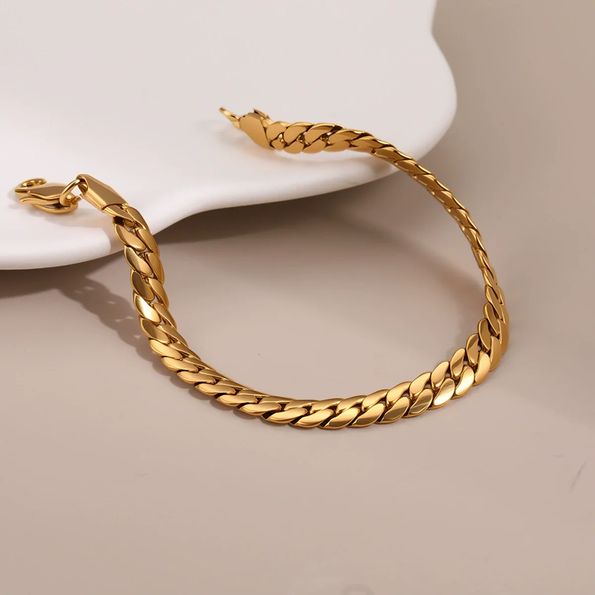Wholesale Women's Fashionable Geometric Stainless Steel Electroplated Snake Bone Chain Bracelet - Image 3