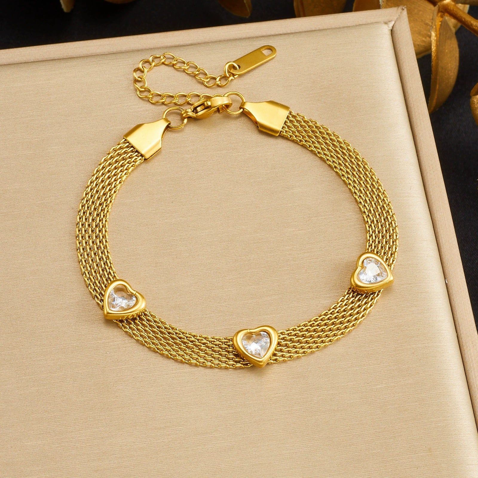 Wholesale Women's Fashionable Heartshaped Gold Plated Stainless Steel Jewelry Bracelet - Image 7