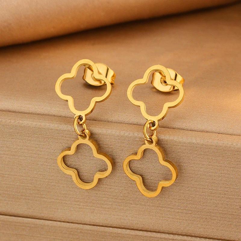 Wholesale Women's Fashionable Hollow Fourleaf Clover Stainless Steel Jewelry Set Featuring Plants And Flowers Pattern With Electroplating - Image 2