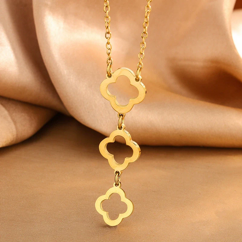 Wholesale Women's Fashionable Hollow Fourleaf Clover Stainless Steel Jewelry Set Featuring Plants And Flowers Pattern With Electroplating - Image 4