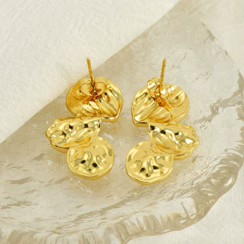 Wholesale Women's French Retro 316L Stainless Steel Lava Earrings With Irregular Petal Pleat Design And Geometric Flower Pattern - Image 4