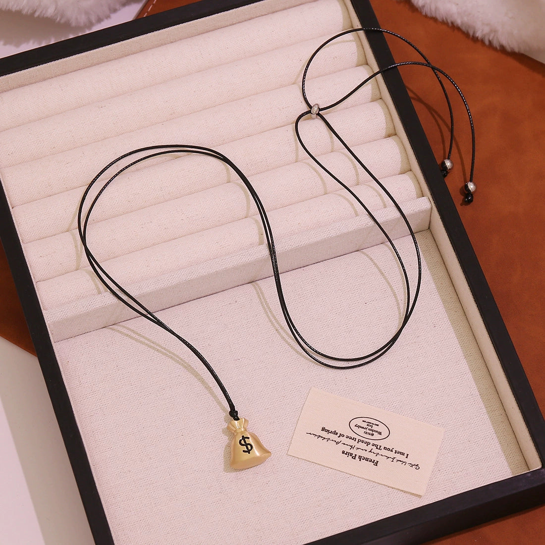 Wholesale Women's Geometric Alloy Money Bag Pendant Necklace Sweater Chain Accessories - Image 4