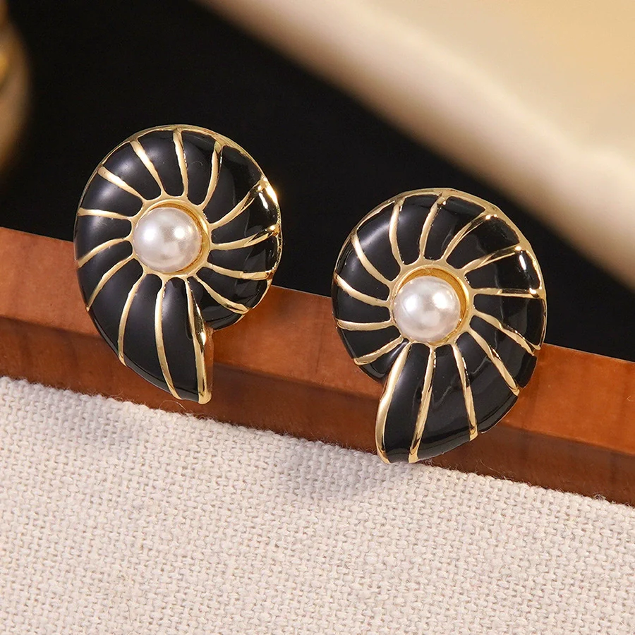 Wholesale Women's Geometric Animal Style Oil Dripping Plastic Resin Stainless Steel Conch Earrings - Image 6