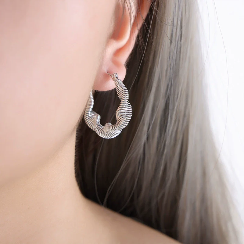 Wholesale Women's Geometric C Shaped Hollow Titanium Steel 18K Gold Electroplated Earrings - Image 11