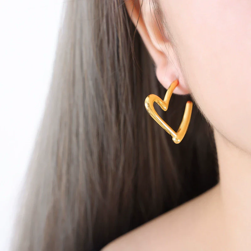 Wholesale Women's Geometric C Shaped Hollow Titanium Steel 18K Gold Electroplated Earrings - Image 4
