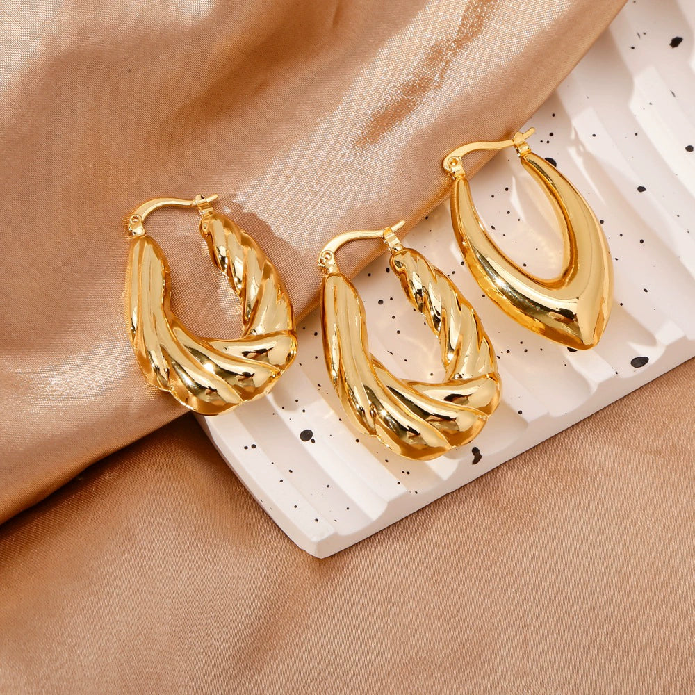 Wholesale Women's Geometric Copper Earrings With Texturized Electroplating - Image 3