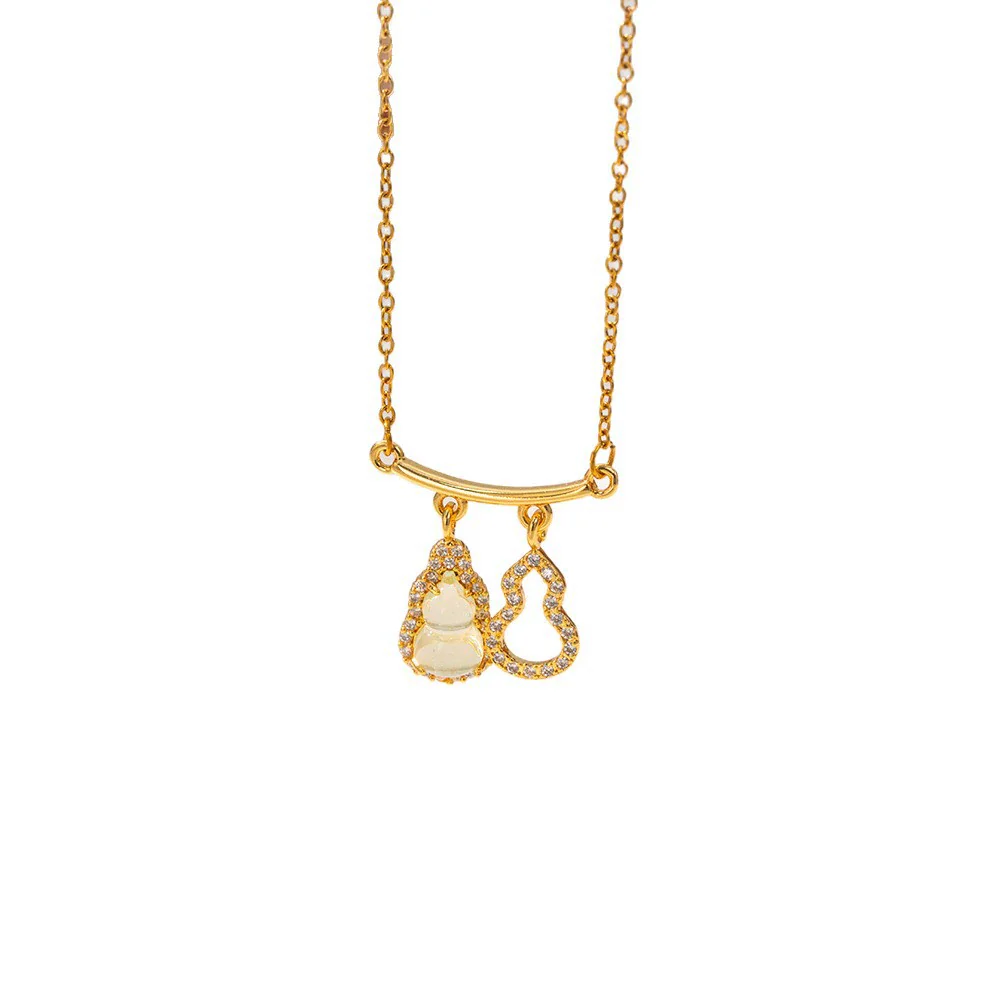 Wholesale Women's Geometric Copper Electroplated Pendant Necklace With O Word Chain - Image 4