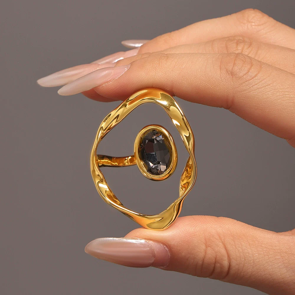 Wholesale Women's Geometric Ferris Wheel Exaggerated Ring With Copper And Czech Diamond Real Gold Electroplated - Image 3