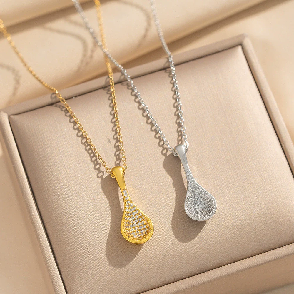 Wholesale Women's Geometric Gold Plated Copper Fanshaped Pendant Necklace With O Word Chain Light Luxury Style