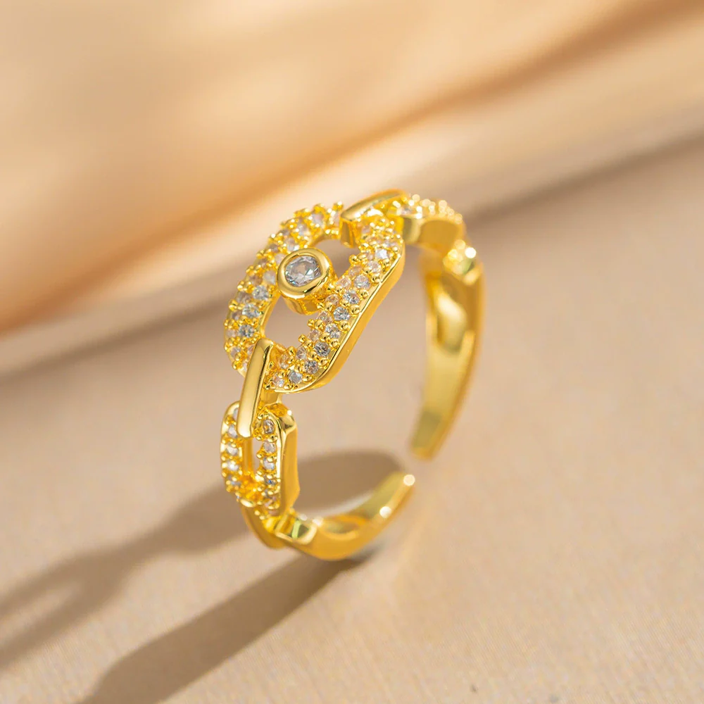 Wholesale Women's Geometric Gold Plated Copper Ring With 18K Rose Gold Plating And Full Diamond Light Luxury Design - Image 4