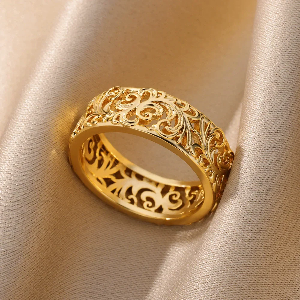 Wholesale Women's Geometric Heartshaped And Fruitshaped Inlaid With Gold Copper Ring Accessories - Image 2