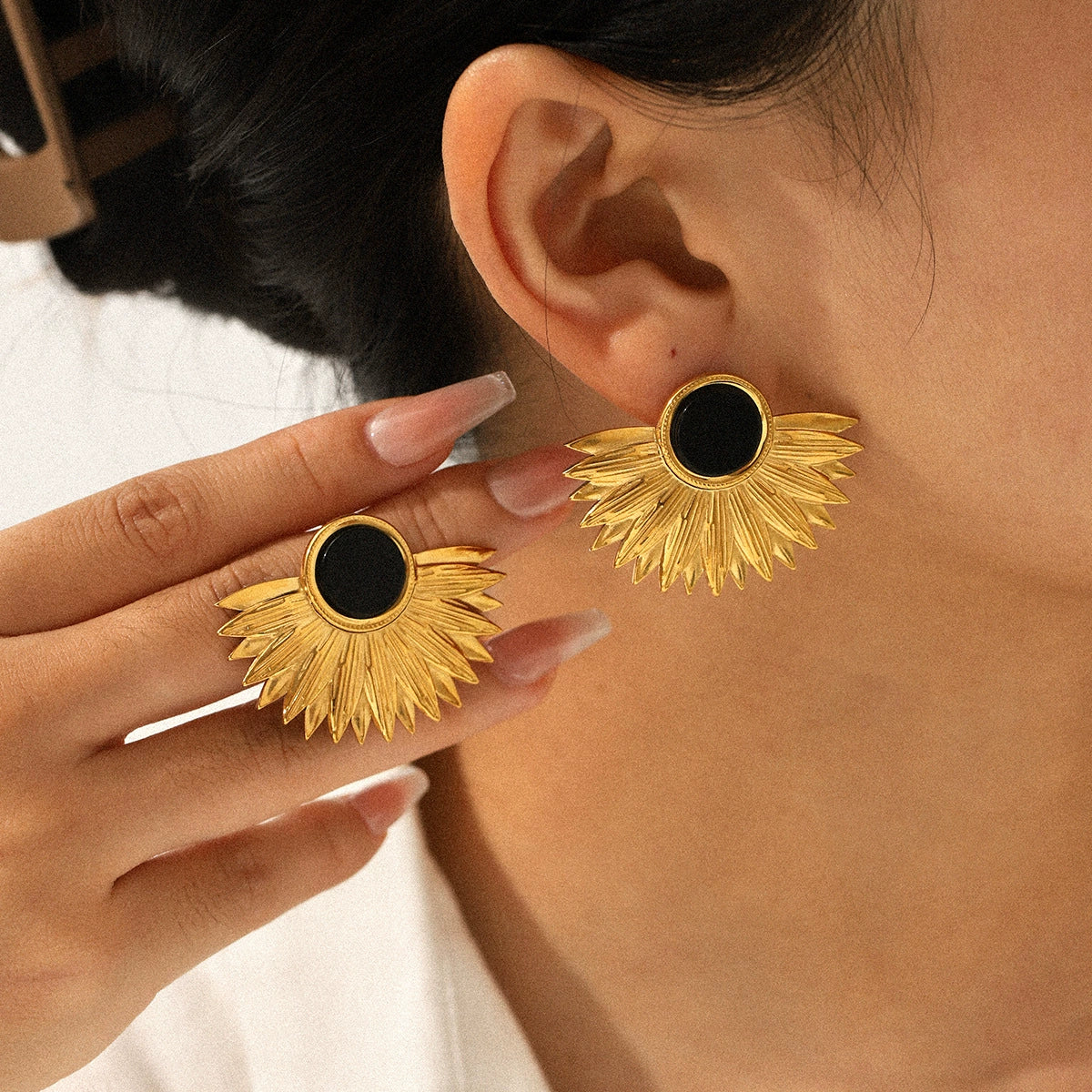 Wholesale Women's Geometric Leaf Fanshaped Stainless Steel Electroplated Earrings In Ins Style