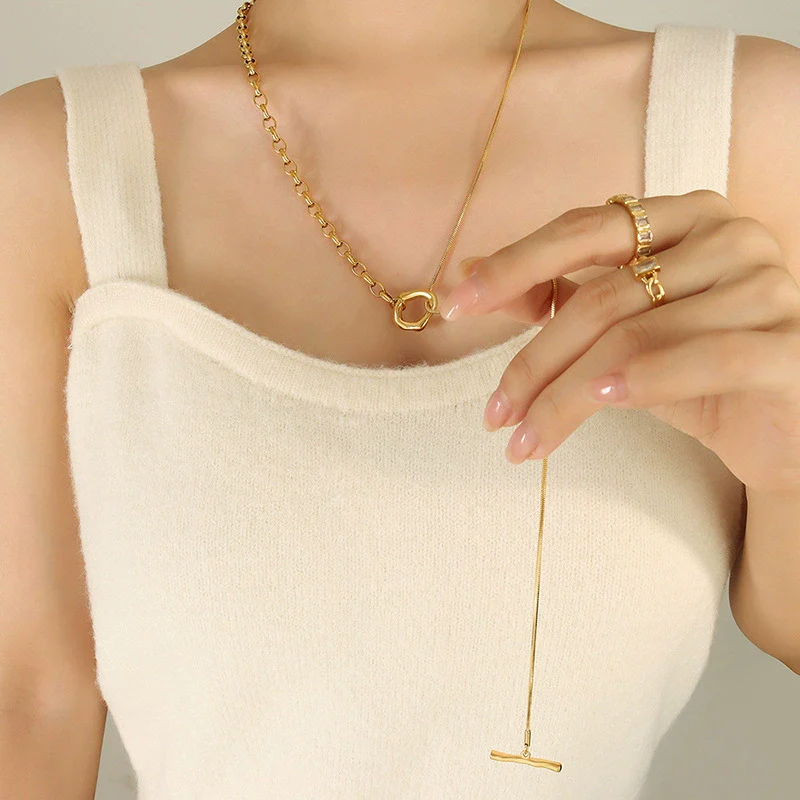 Wholesale Women's Geometric Ot Buckle Adjustable Length Chain Sweater Chain 18K Gold Plated Titanium Steel Jewelry