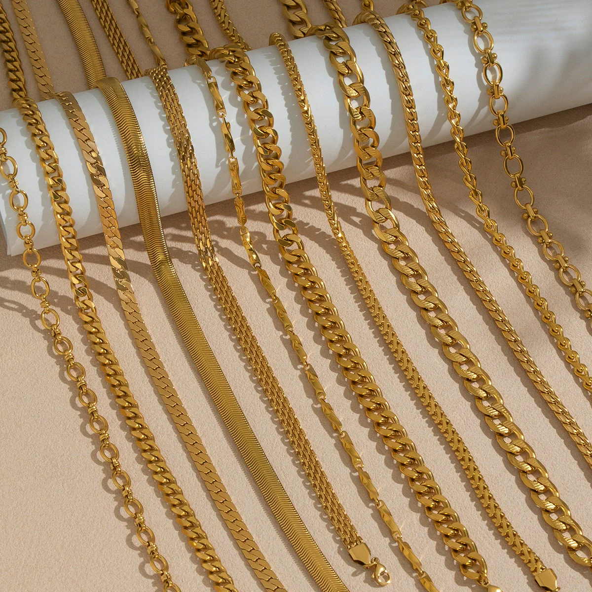 Wholesale Women's Geometric Stacked Chain Necklace Handmade Stainless Steel With 18K Real Gold Pvd Furnace Vacuum Plating