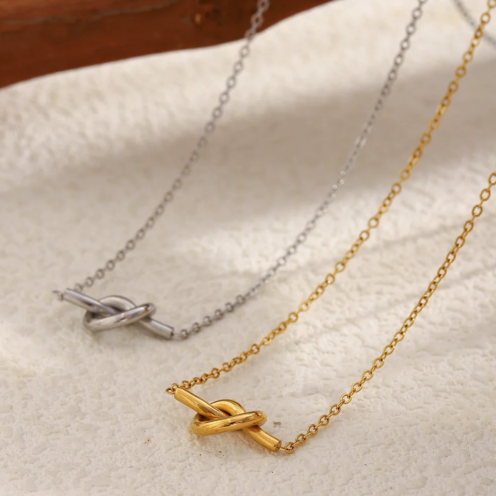 Wholesale Women's Geometric Stainless Steel 18K Gold Plated Knotted Pendant Necklace Light Luxury Style - Image 3