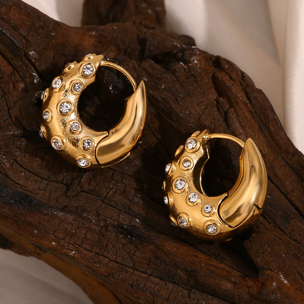 Wholesale Women's Geometric Stainless Steel 18K Gold Plated Vintage Irregular Mini Ear Buckle Earrings - Image 3