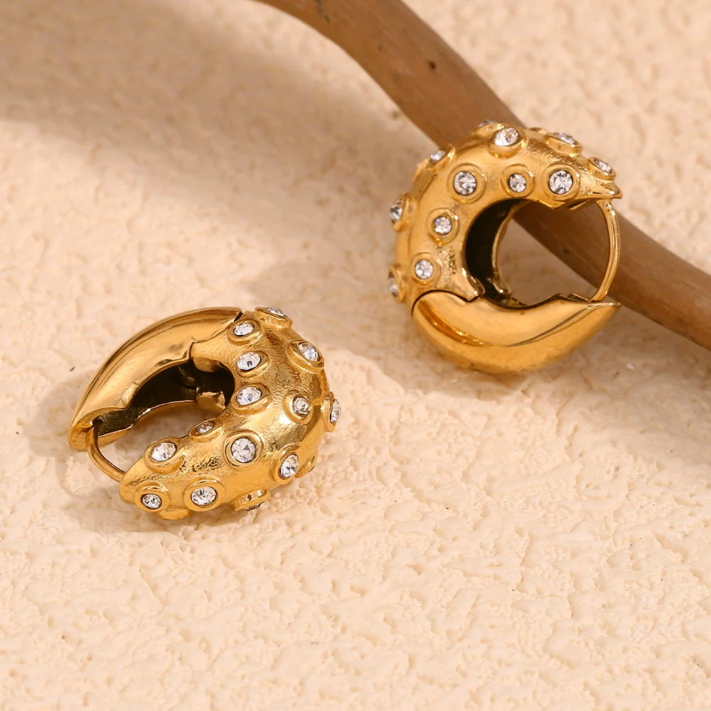 Wholesale Women's Geometric Stainless Steel 18K Gold Plated Vintage Irregular Mini Ear Buckle Earrings - Image 4