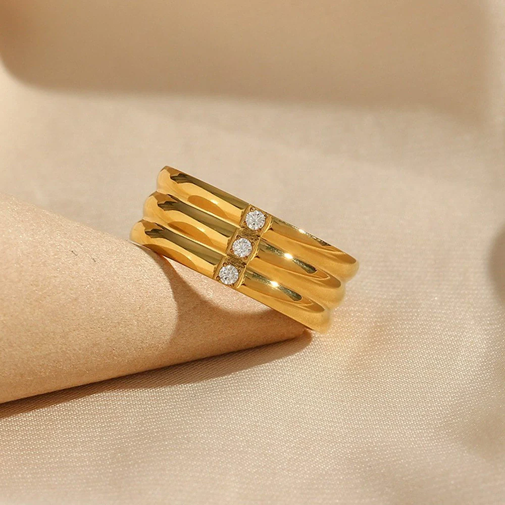 Wholesale Women's Geometric Stainless Steel 18K Goldplated Three Arc Face Three Diamond Ring Jewelry