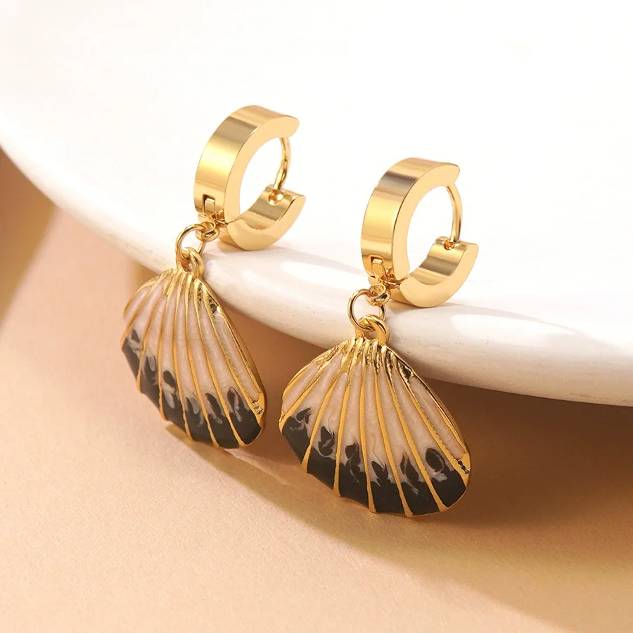 Wholesale Women's Geometric Stainless Steel Dripping Oil Shell Earrings Vacation Style Jewelry - Image 3