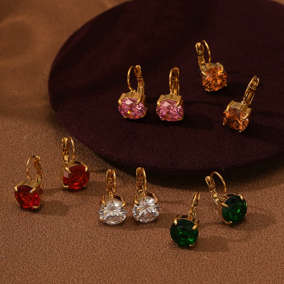 Wholesale Women's Geometric Stainless Steel Electroplated 18K Gold Fourclaw Single Diamond Earrings Fashion Style