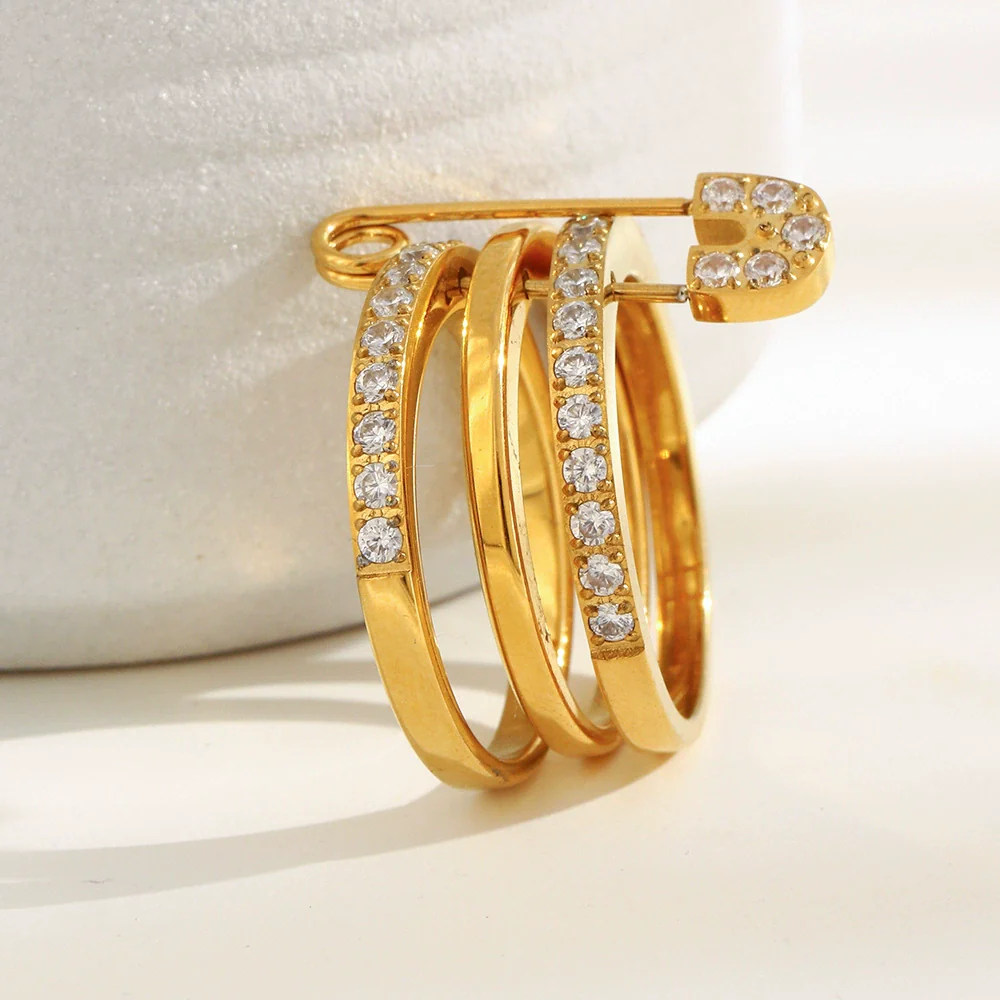 Wholesale Women's Geometric Stainless Steel Electroplated 18K Gold Threelayer Ring Hand Jewelry Light Luxury Style