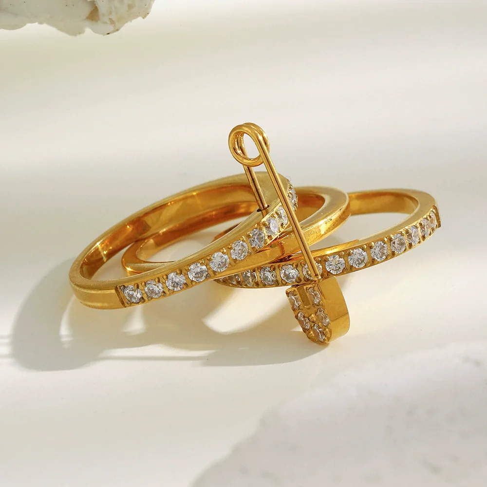 Wholesale Women's Geometric Stainless Steel Electroplated 18K Gold Threelayer Ring Hand Jewelry Light Luxury Style - Image 3