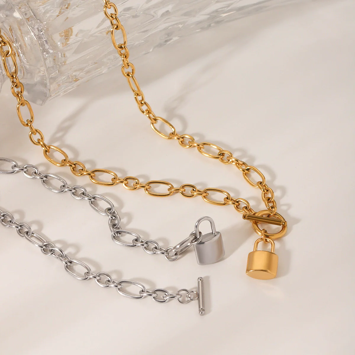 Wholesale Women's Geometric Stainless Steel Electroplated Cross Chain Pendant Necklace - Image 4