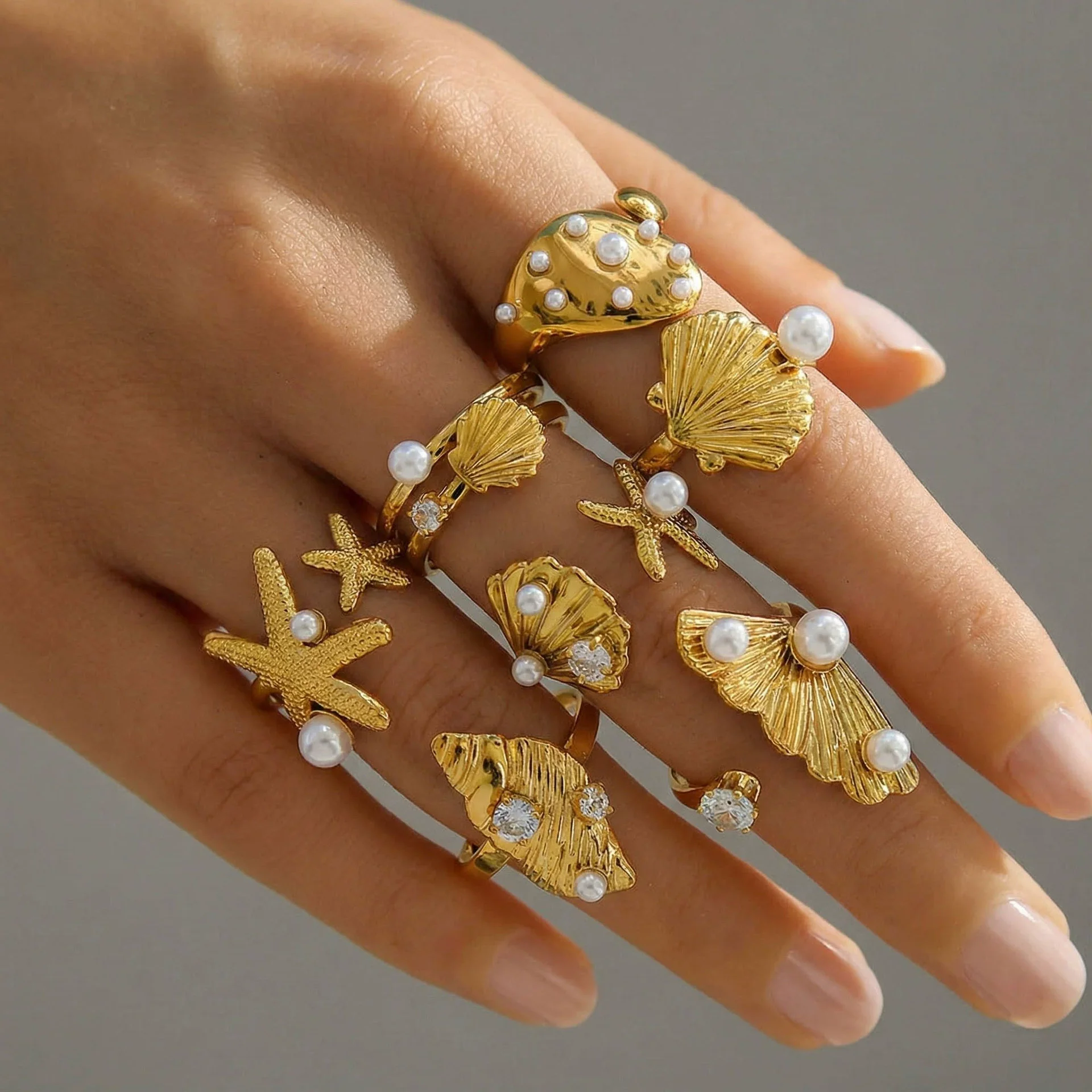 Wholesale Women's Geometric Stainless Steel Electroplated Inlaid Pearl Rings - Image 2