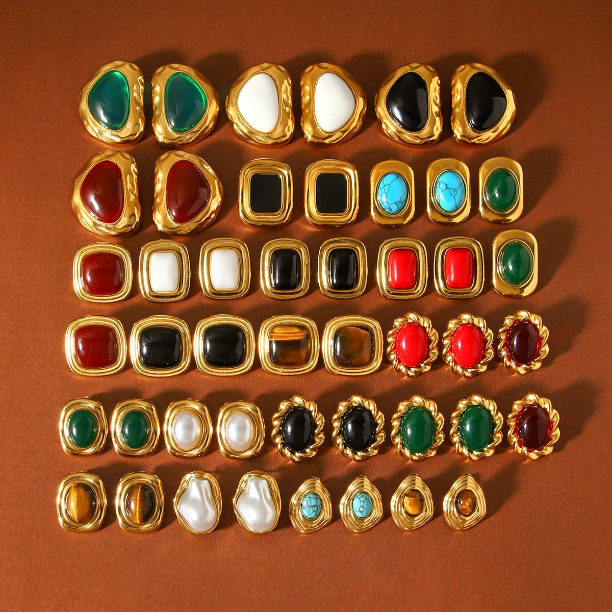 Wholesale Women's Geometric Stainless Steel Electroplated Stud Earrings Vintage Luxury Jewelry