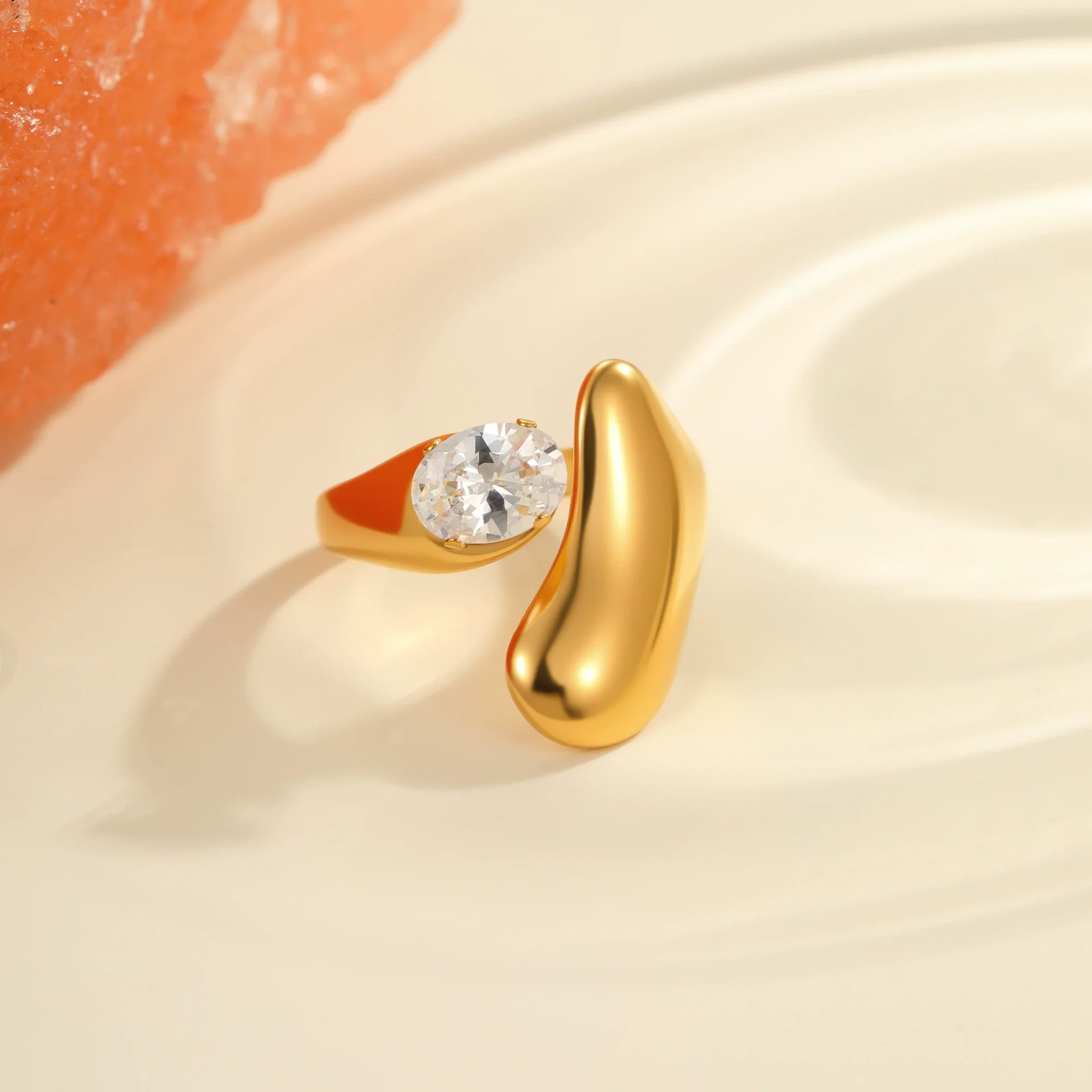 Wholesale Women's Geometric Stainless Steel Ring Electroplated With Real Gold Inlaid With Zircon Light Luxury Hand Jewelry - Image 4