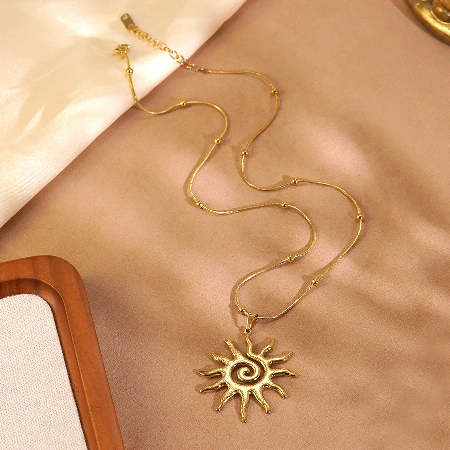 Wholesale Women's Geometric Stainless Steel Stamped Sun Turbine Necklace Light Luxury Minimalist Jewelry - Image 7