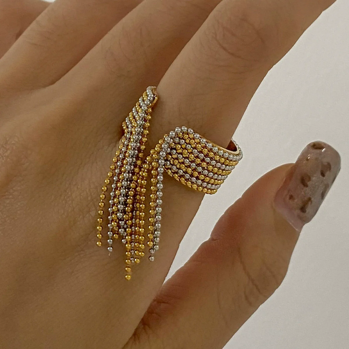 Wholesale Women's Geometric Stainless Steel Tassel Opening Ring With Electroplating