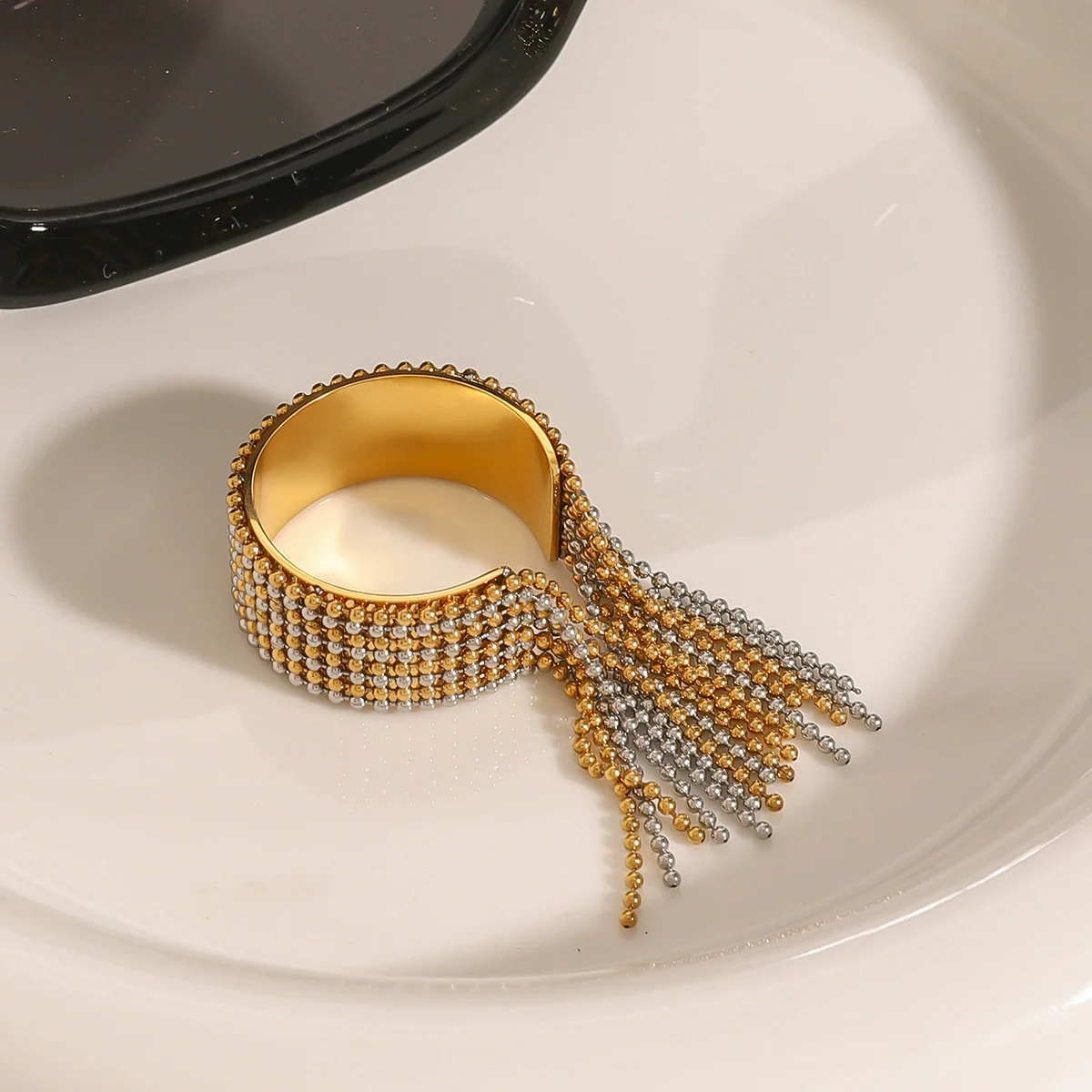 Wholesale Women's Geometric Stainless Steel Tassel Opening Ring With Electroplating - Image 2