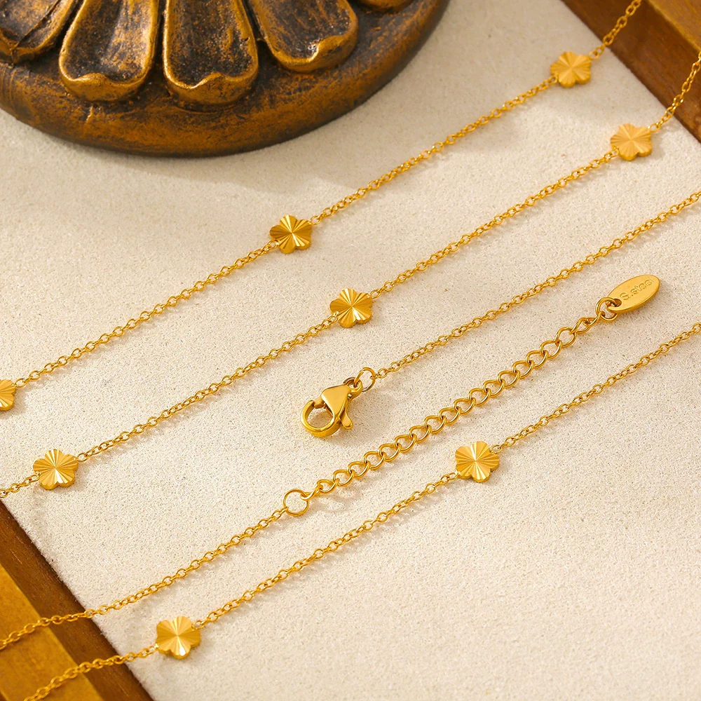 Wholesale Women's Geometric Titanium Steel 18K Gold Plated Fashion Clavicle Chain Jewelry - Image 4